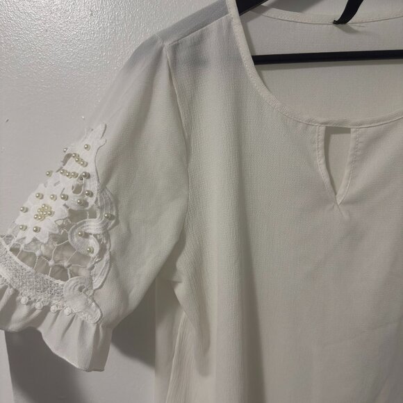 Tesoro White Blouse – XL – Pearl Detail on Sleeves - Picture 2 of 5